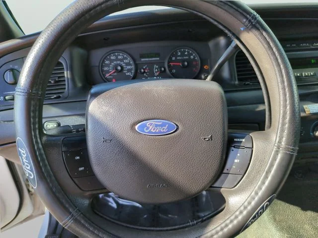Used 2010  Ford Police Interceptor image 23