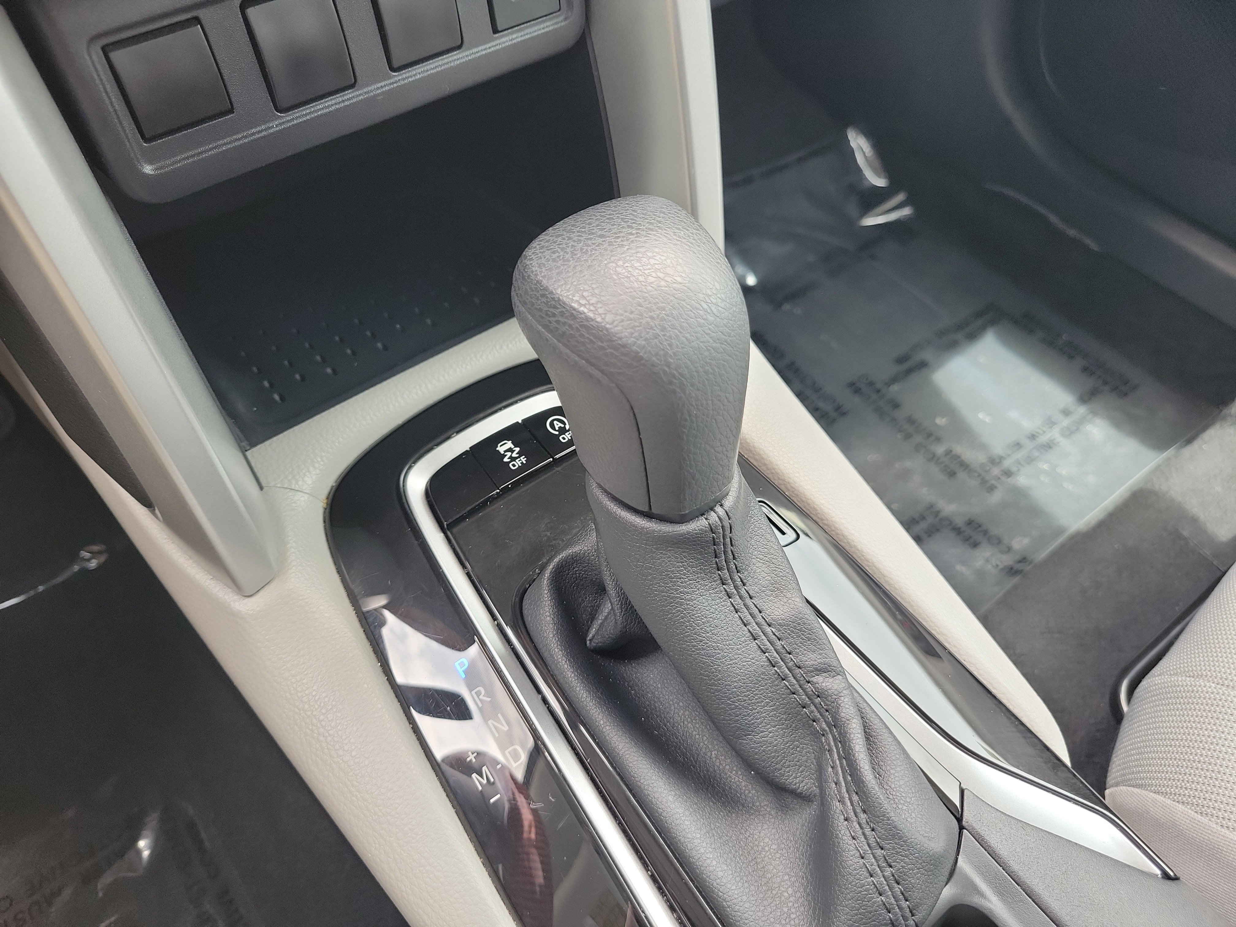 Used 2024 Celestite Toyota L image 28