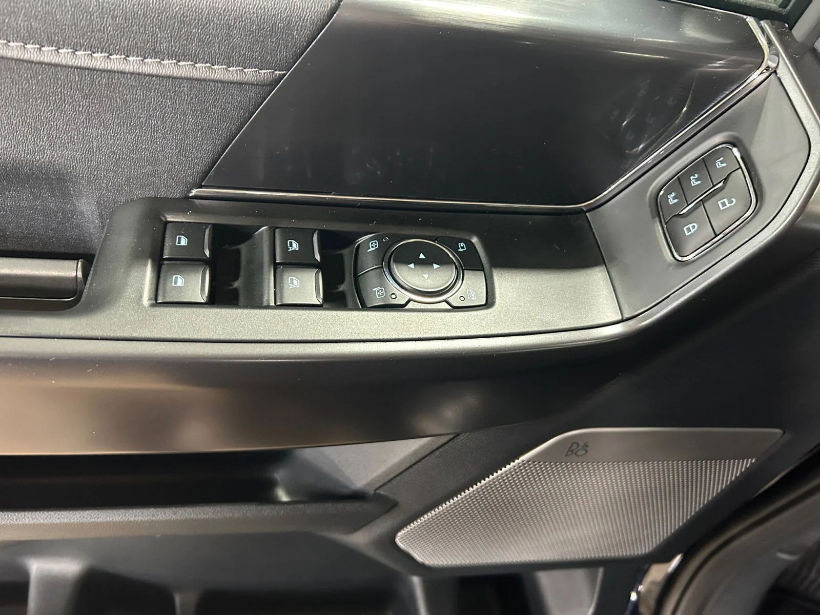New 2026 Antimatter Blue Metallic Ford Lariat image 17