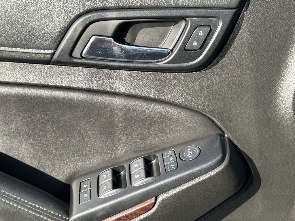 Used 2018 Silver GMC SLT image 25