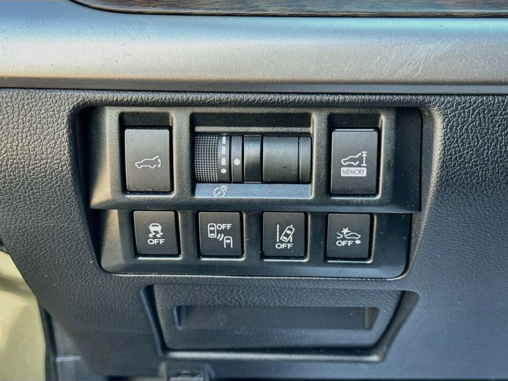 Used 2019 Green Subaru 2.5i image 10
