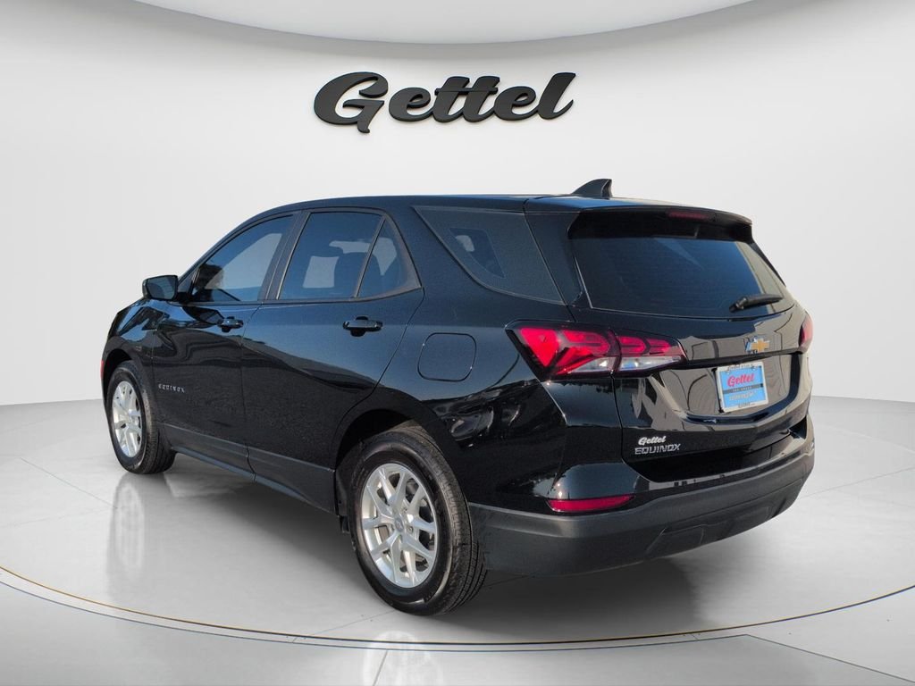 Used 2023 Black Chevrolet LS image 7
