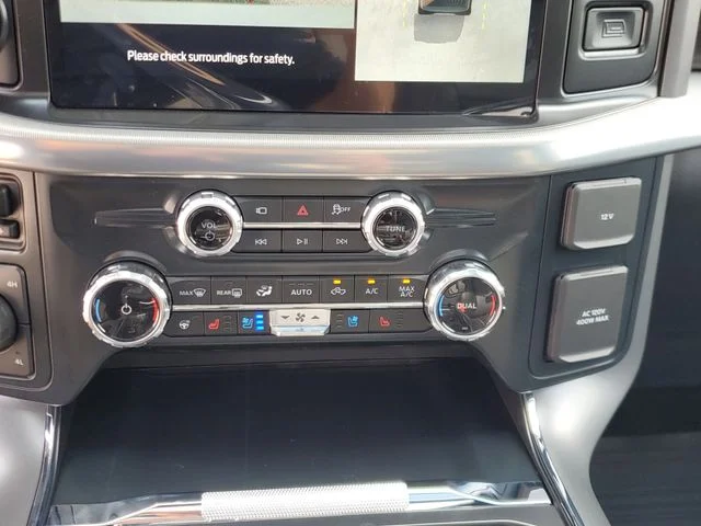 2025 Ford F-150 Lariat - Photo 29
