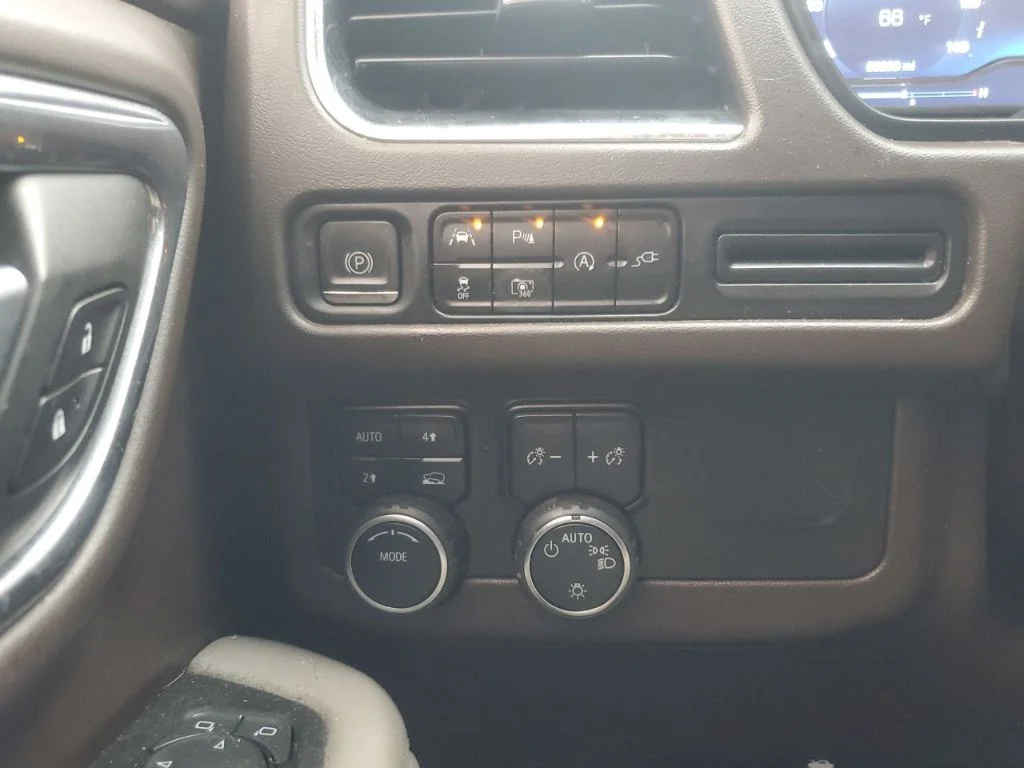 Used 2022 Orange Chevrolet LT image 30