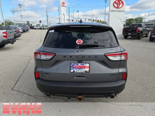 Used 2022 Gray Ford SEL image 25