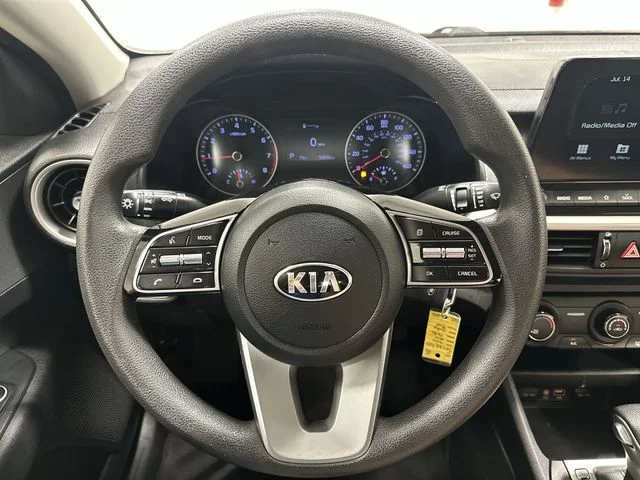 Used 2021 Currant Red Kia LXS image 13