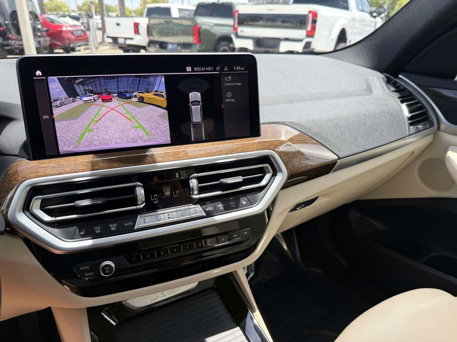 Used 2022 Mineral White Metallic BMW sDrive30i image 28