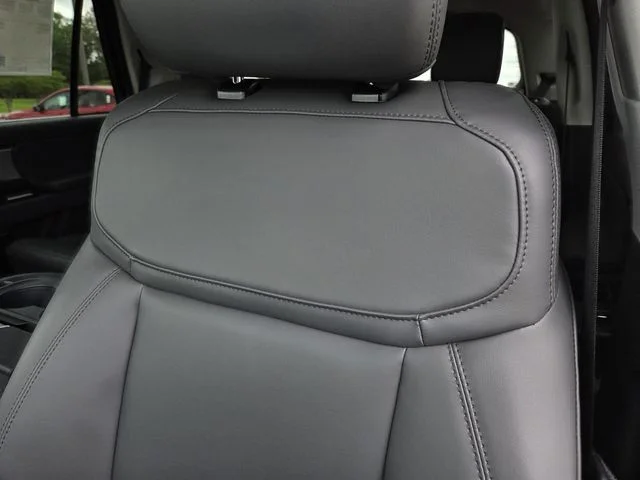 New 2026 Oxford White Ford Active image 36