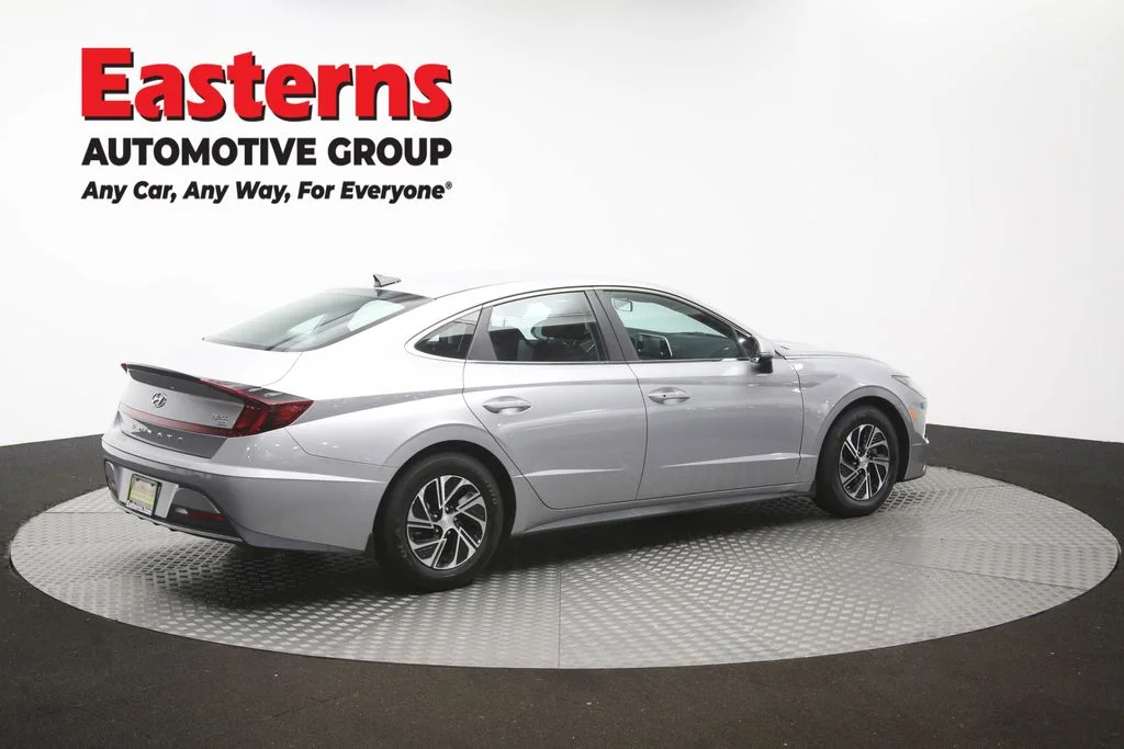Used 2023 Silver Hyundai Blue image 44