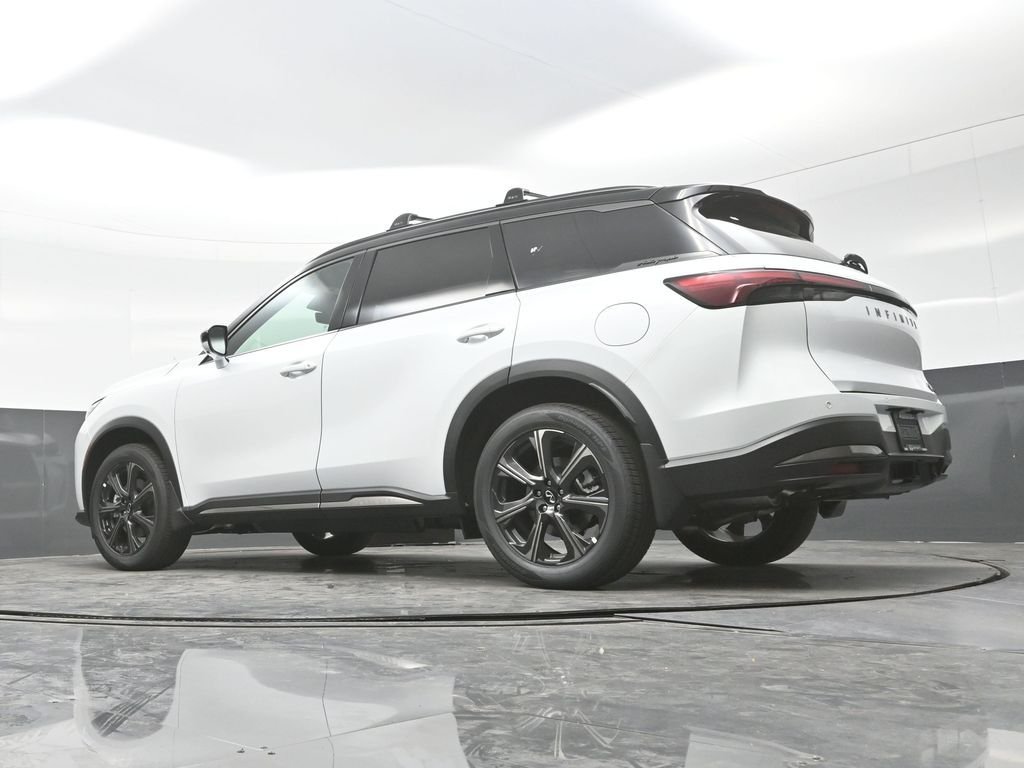 New 2027 2T RAD WHT INFINITI Autograph AWD image 39