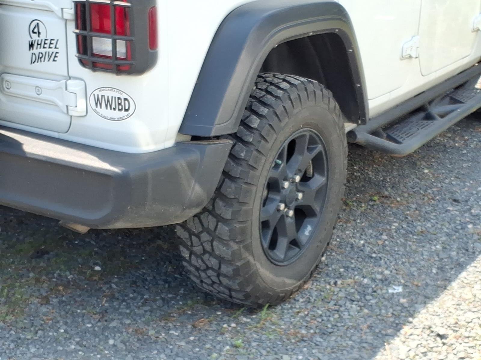 Used 2022 Bright White Clearcoat Jeep Unlimited Willys Sport image 10