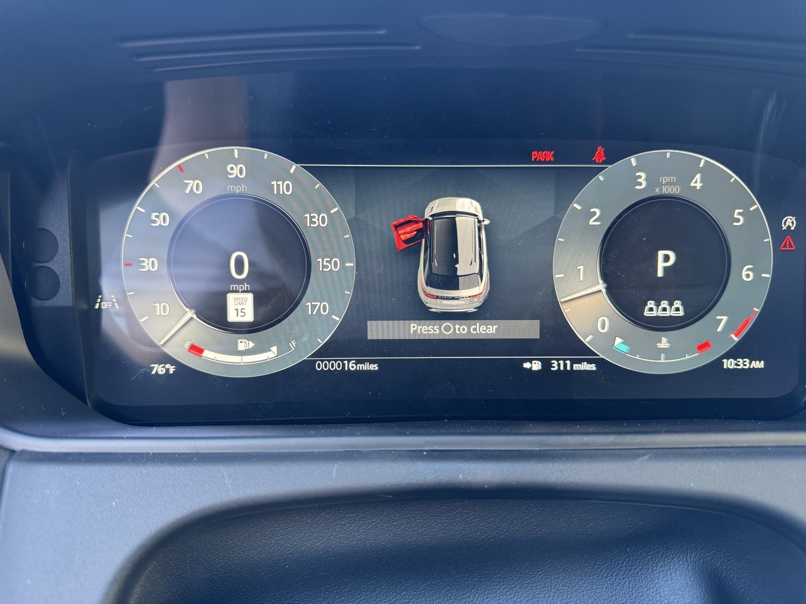 New 2026 Fuji White LAND ROVER Dynamic SE image 19