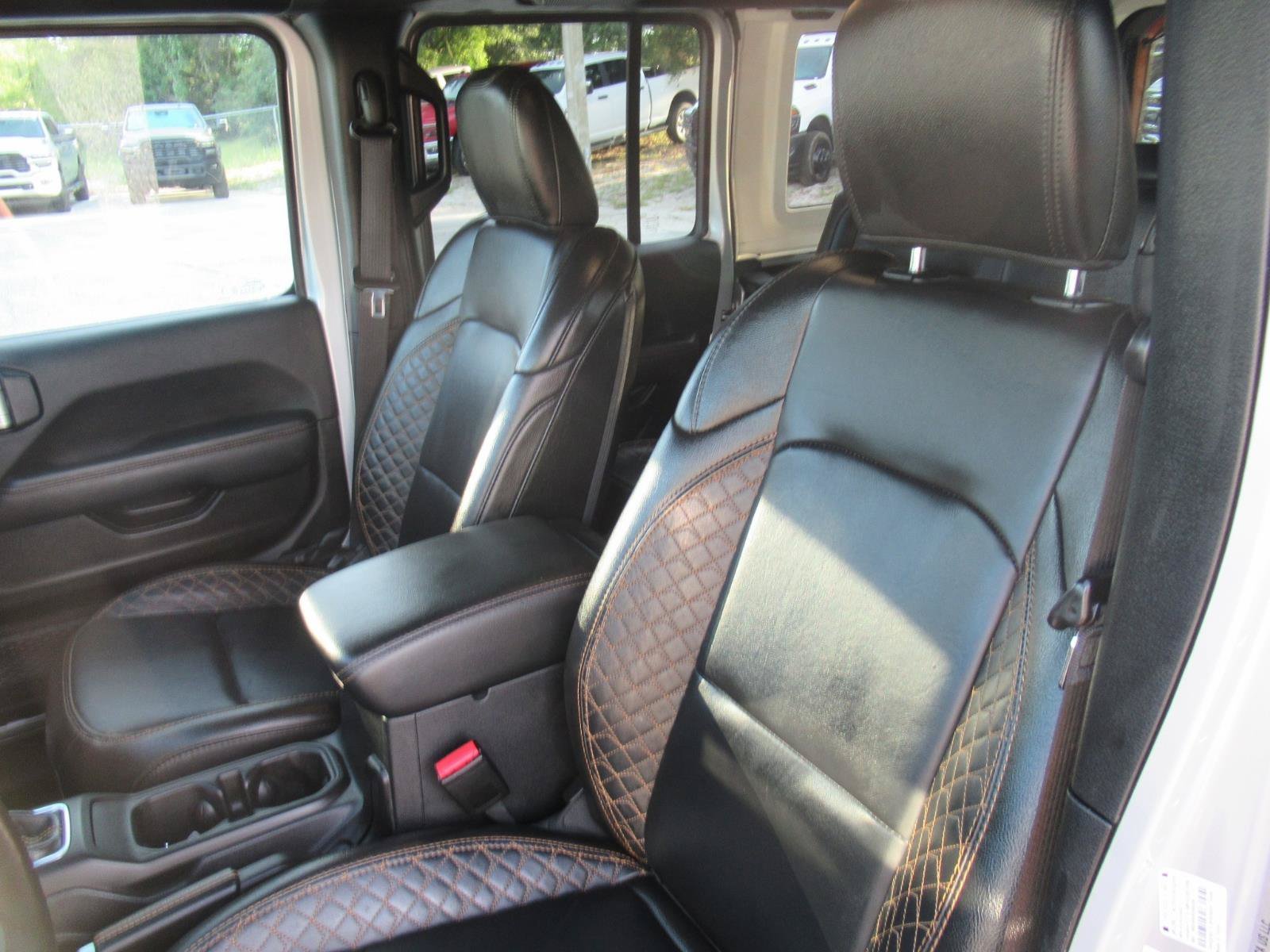 Used 2023 Silver Jeep High Altitude 4xe image 17