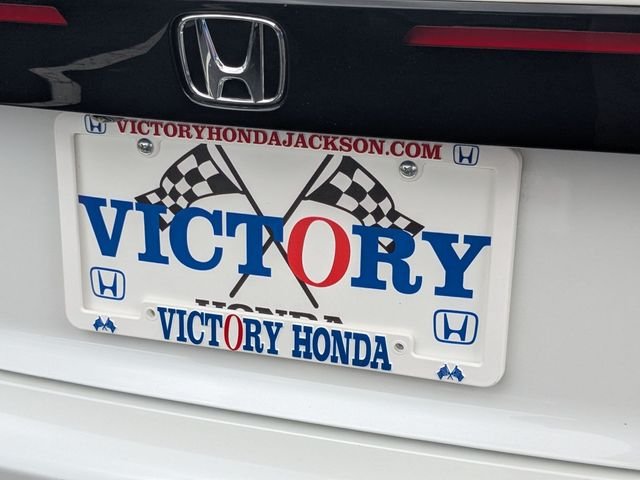 New 2026 Platinum White Pearl Honda LX image 8
