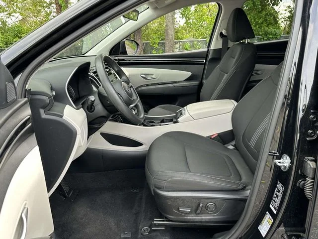 Used 2024 Black Hyundai SEL image 15