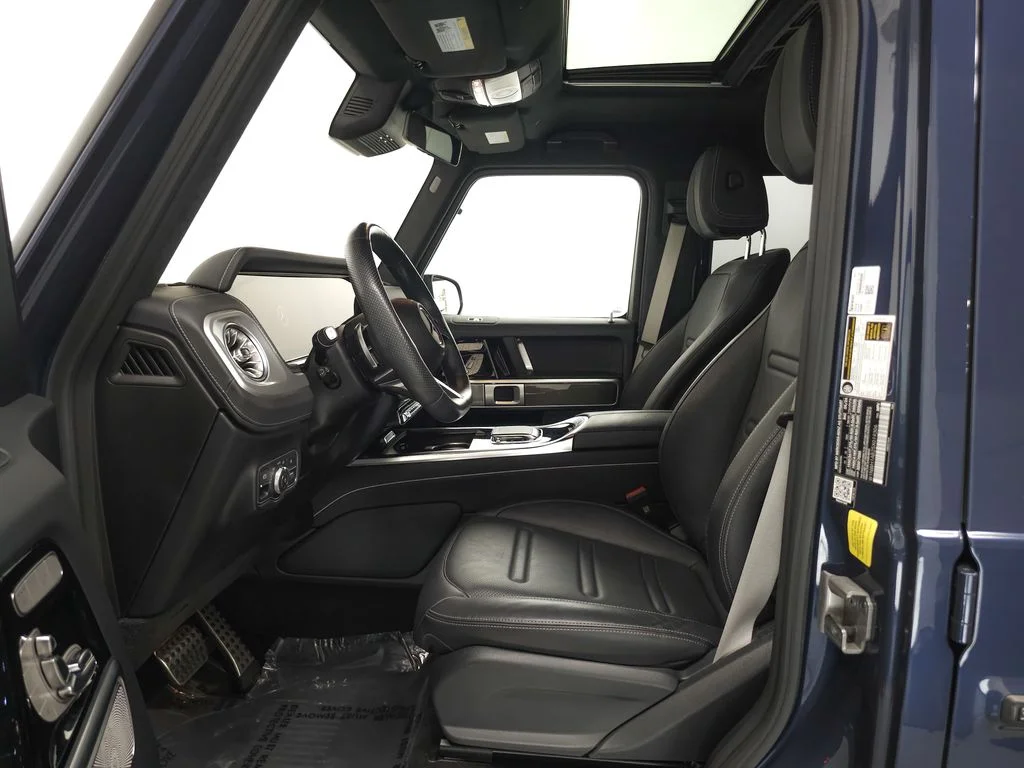 Used 2025 Twilight Blue Metallic Mercedes-Benz G 550 image 8