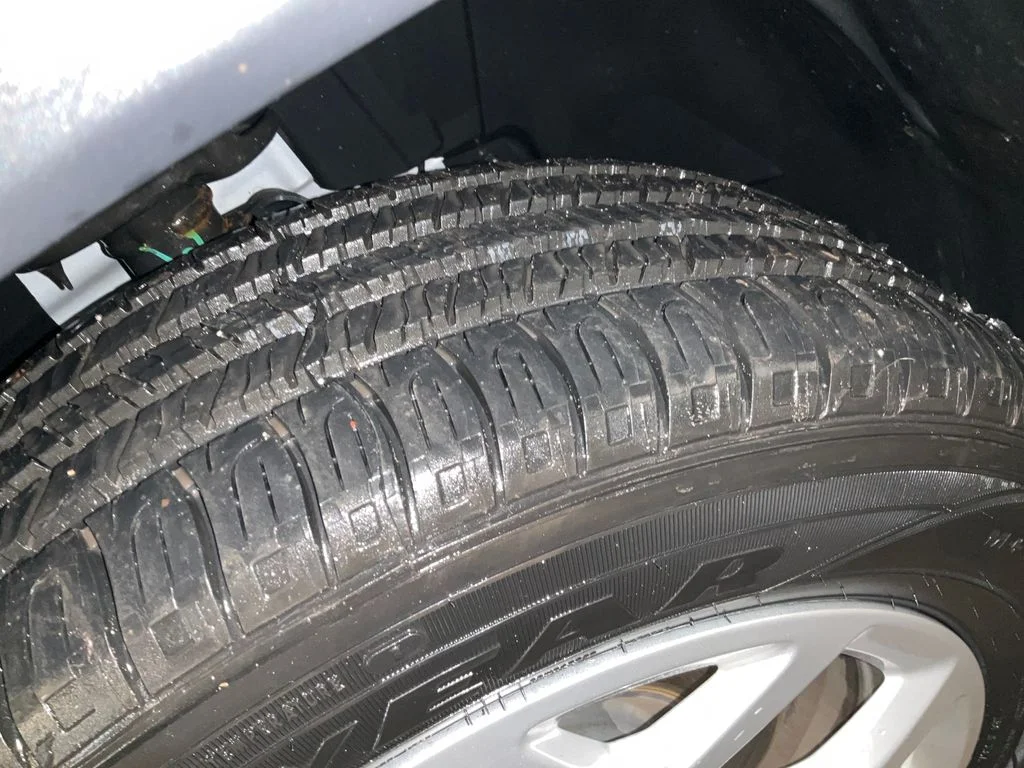 Certified Used 2024 Silver Jeep Latitude image 12