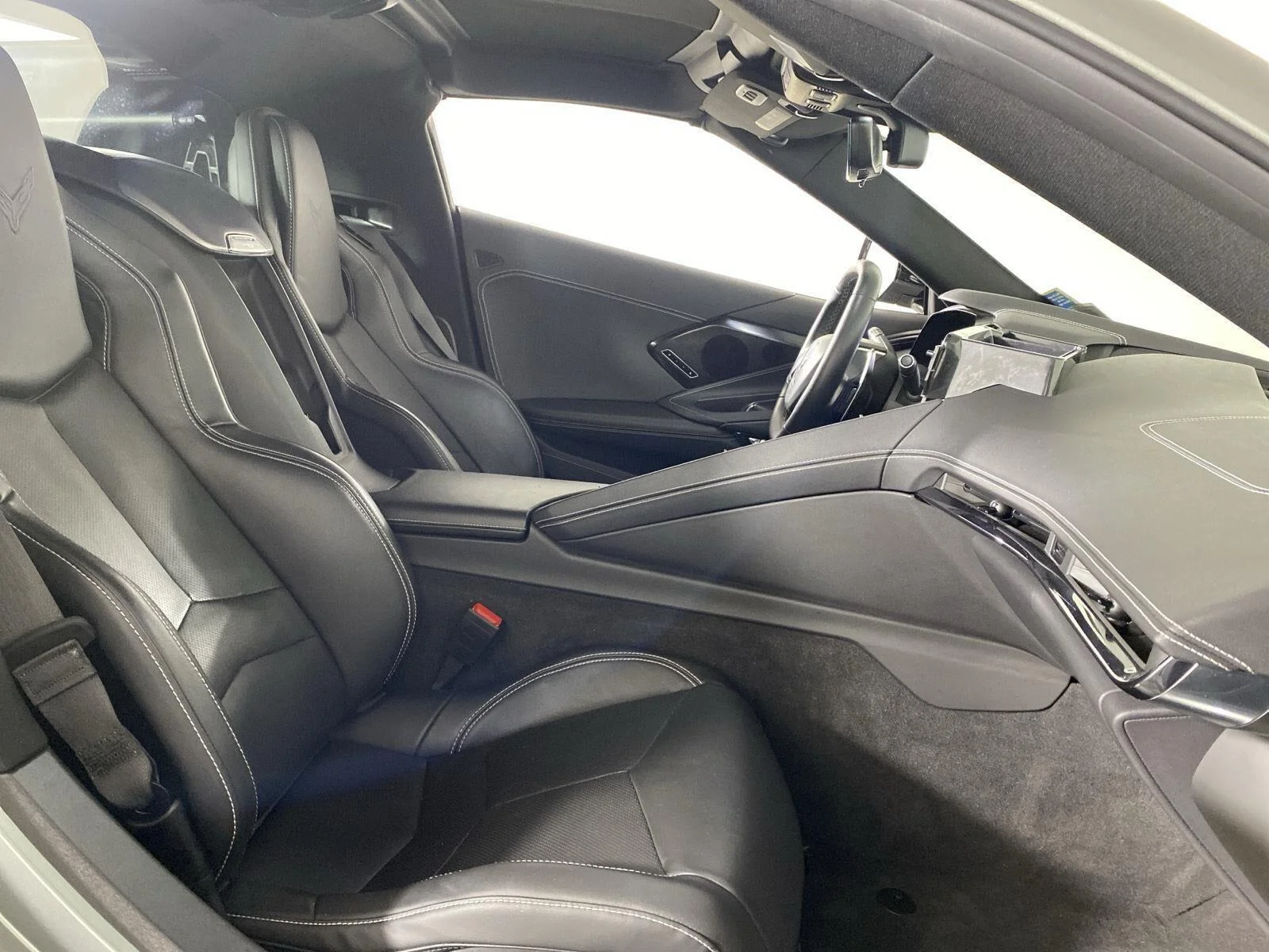 Used 2023 Hypersonic Gray Metallic Chevrolet 2LT image 4