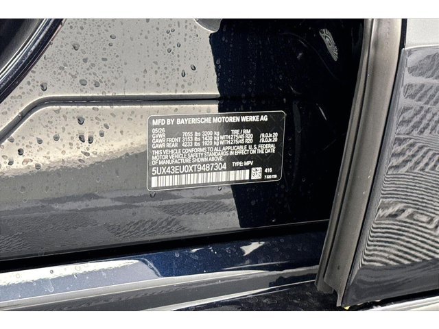 New 2026 Carbon Black Metallic BMW xDrive50e image 25