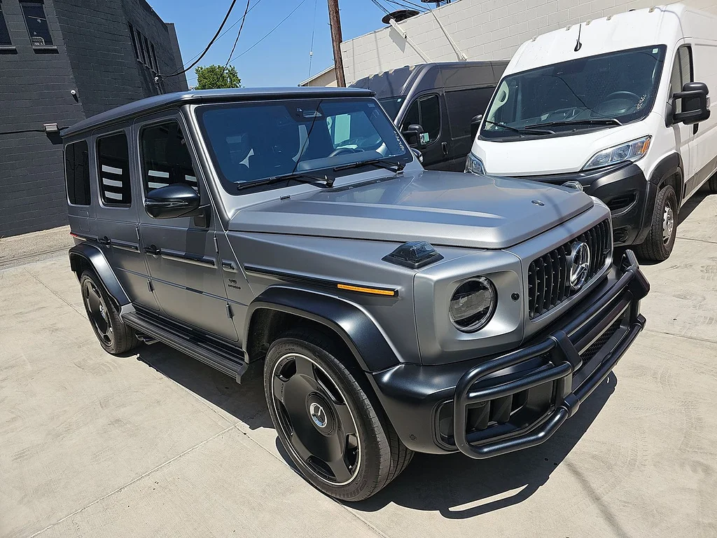 Used 2026 MANUFAKTUR Platinum Magno Mercedes-Benz AMG® G 63 image 1