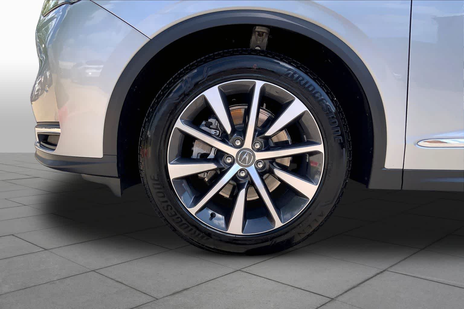 Certified Used 2026 Solar Silver Metallic Acura SH-AWD with Technology Package image 11