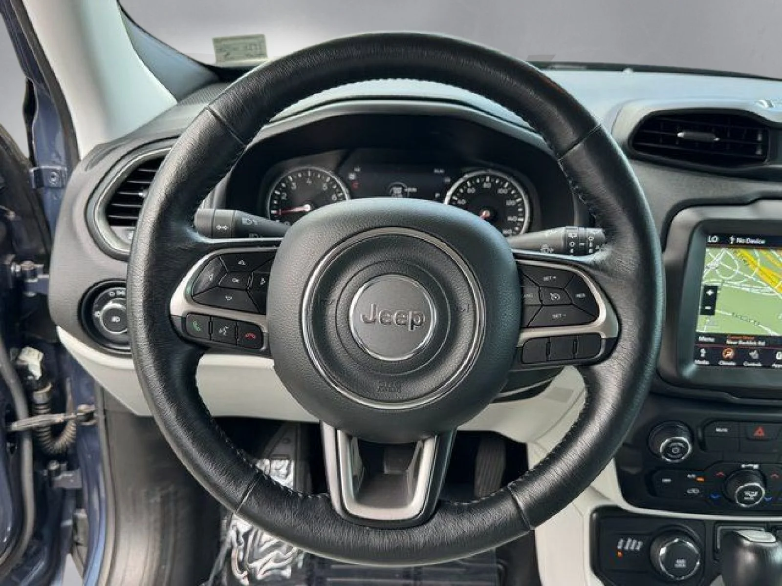 Used 2022 Blue Jeep Limited image 3