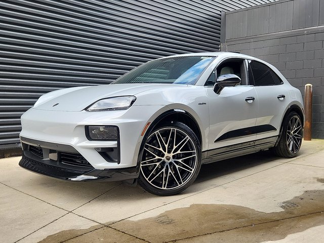 2026 Porsche Macan Turbo Electric