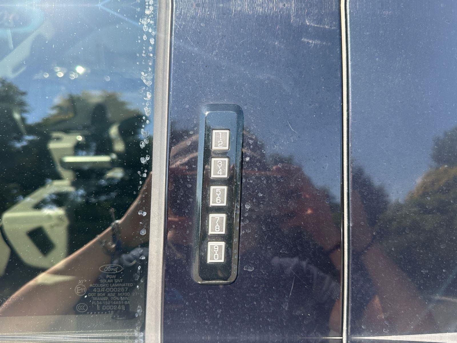 Used 2018 Ingot Silver Metallic Ford XLT image 29