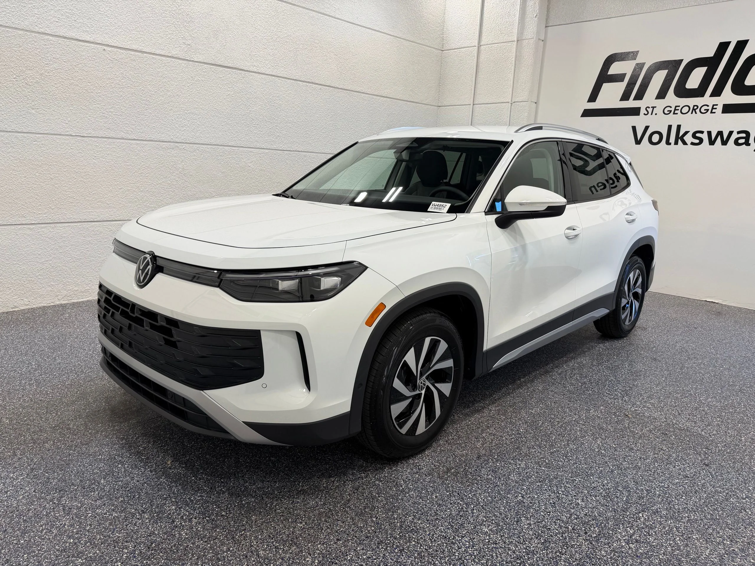 New 2026 White Volkswagen 2.0T S image 1