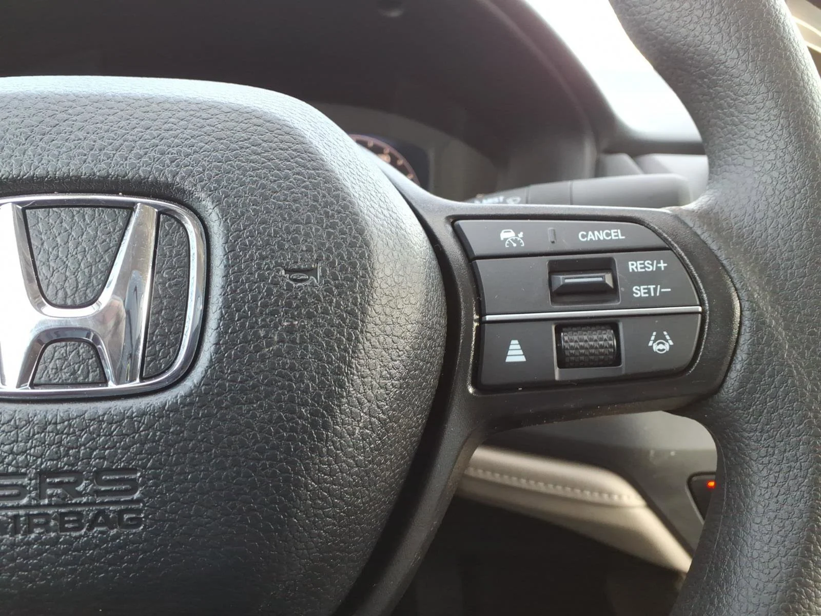 New 2025 Radiant Red Metallic Honda SE image 13
