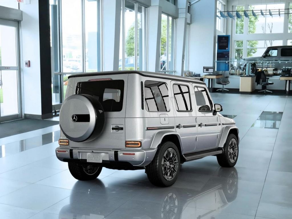 New 2027 Iridium Silver Mercedes-Benz G 580 image 21