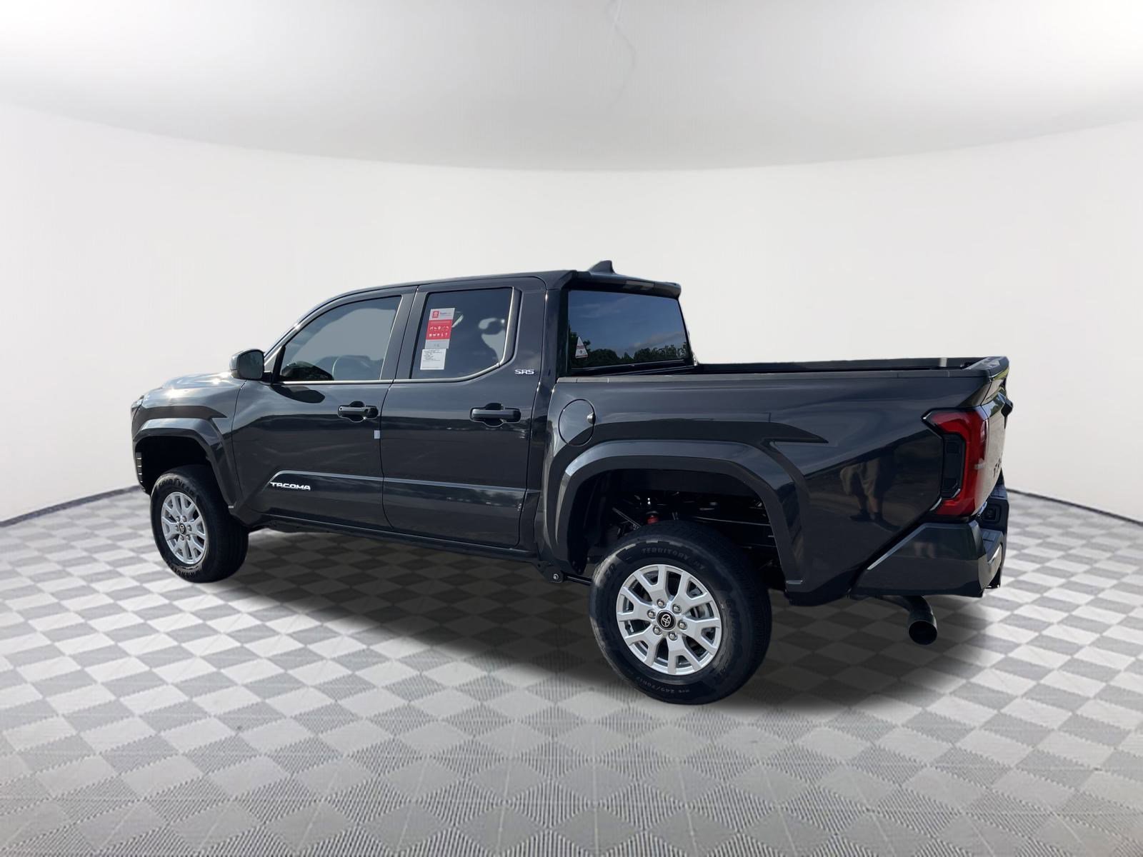 2025 Toyota Tacoma SR5 - Photo 16