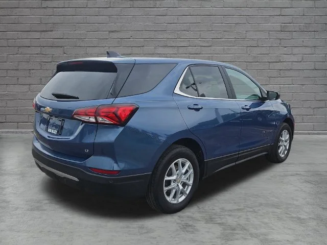 Used 2024 Lakeshore Blue Metallic Chevrolet LT image 5