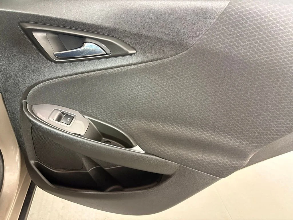 Used 2023 Gray Chevrolet LT image 42