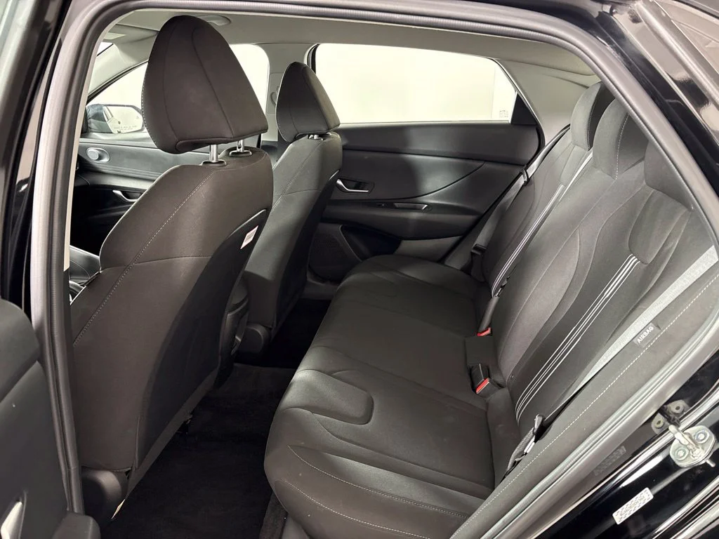 Used 2024 Black Hyundai SEL image 24