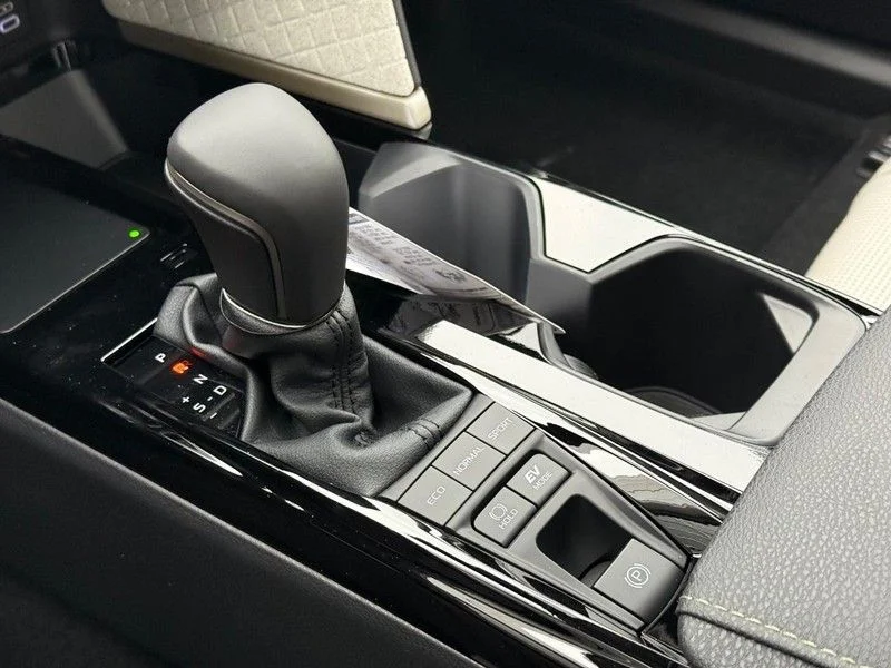 2026 Toyota Camry XLE - Photo 16