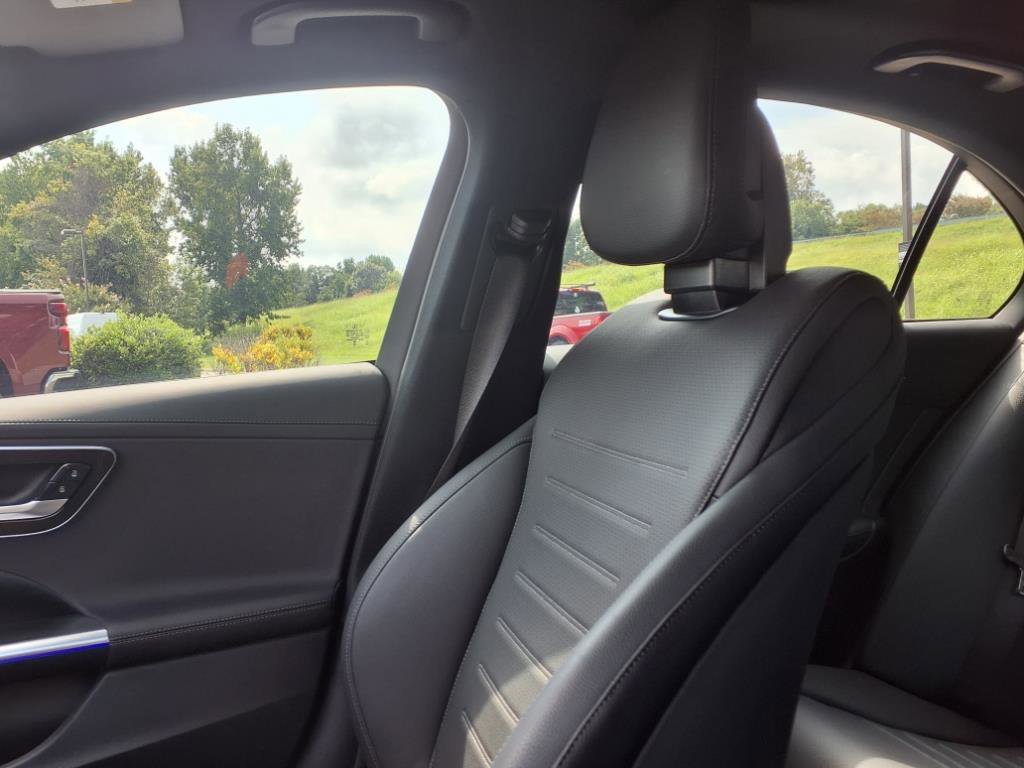 2025 Mercedes-Benz C-Class Sedan C 300 - Photo 23