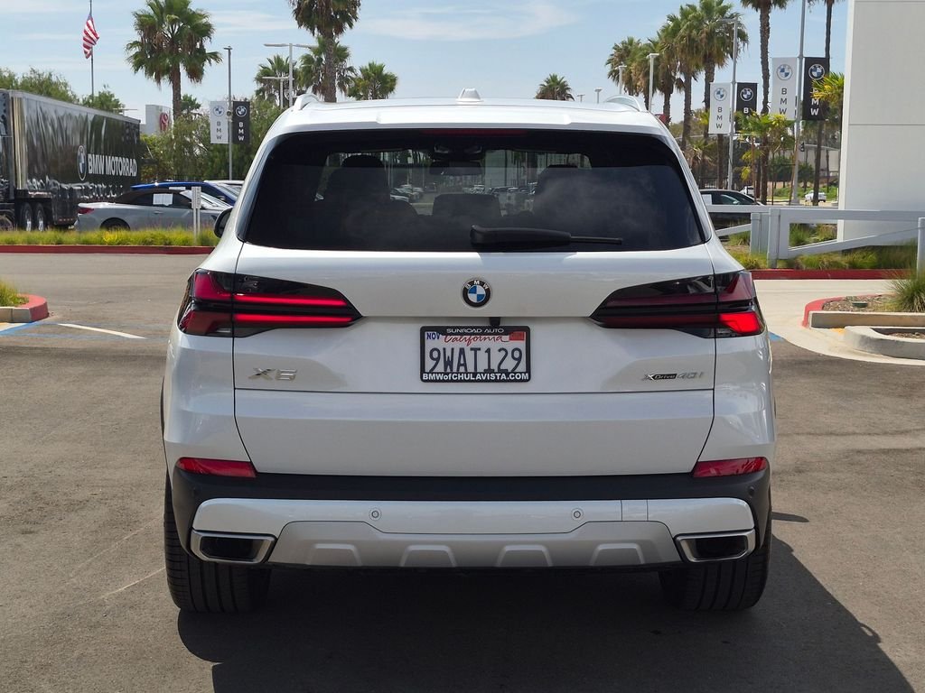 Used 2026 White BMW xDrive40i image 7