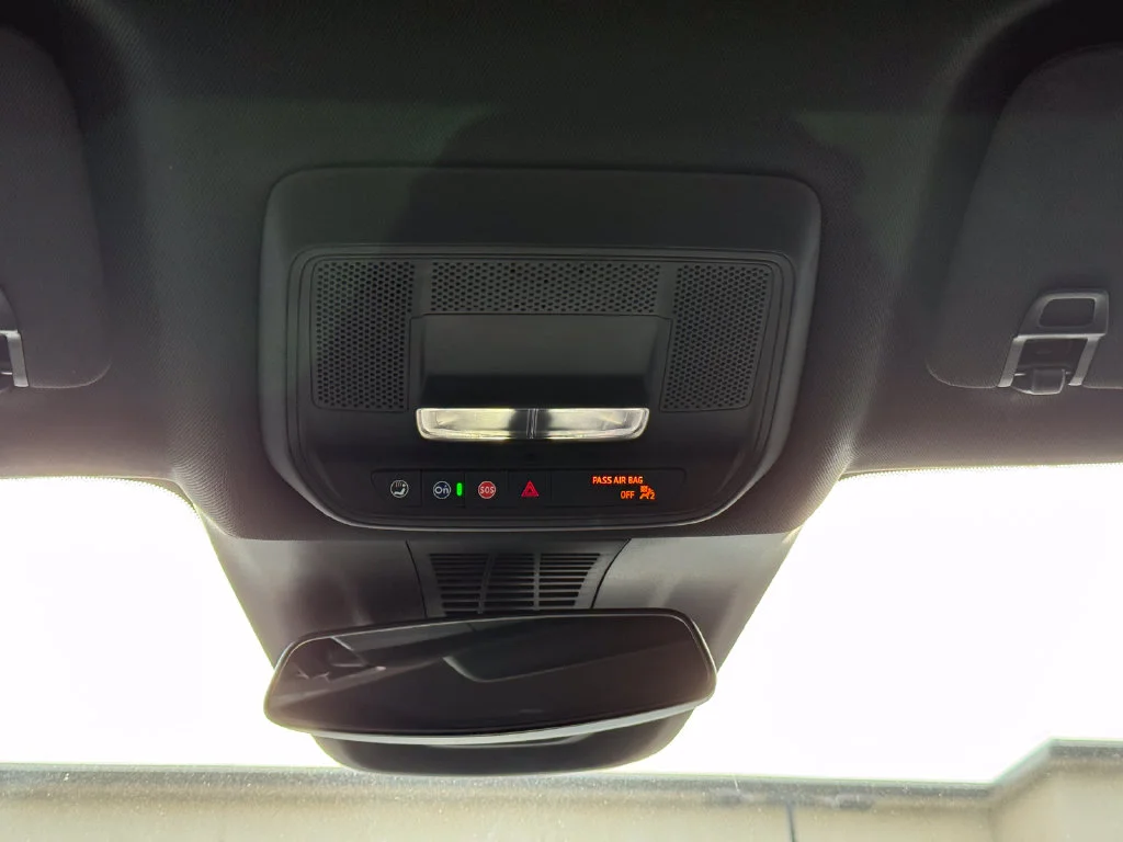 Used 2024 White Chevrolet LT image 27