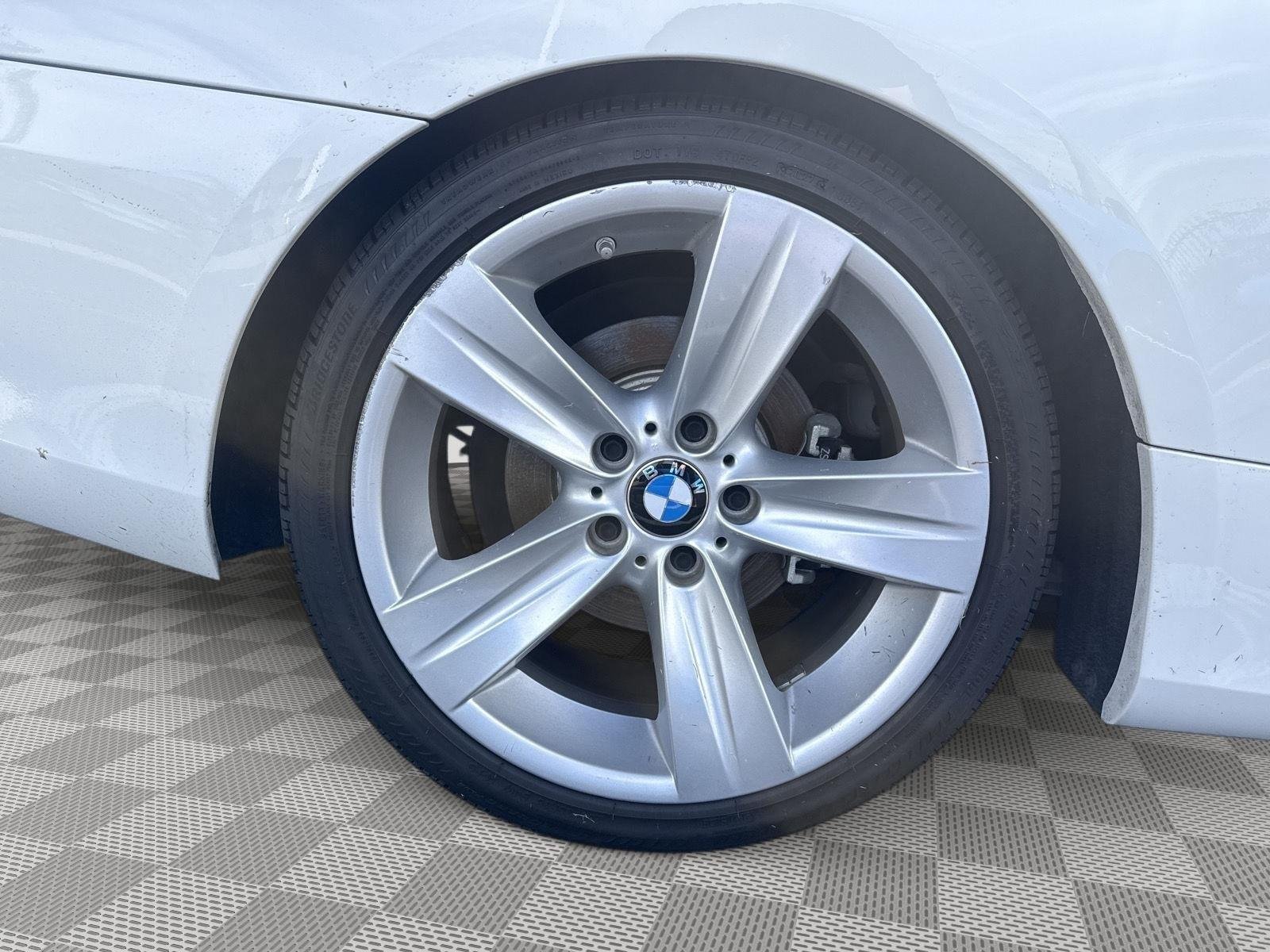 Used 2011 Alpine White BMW 328i image 19