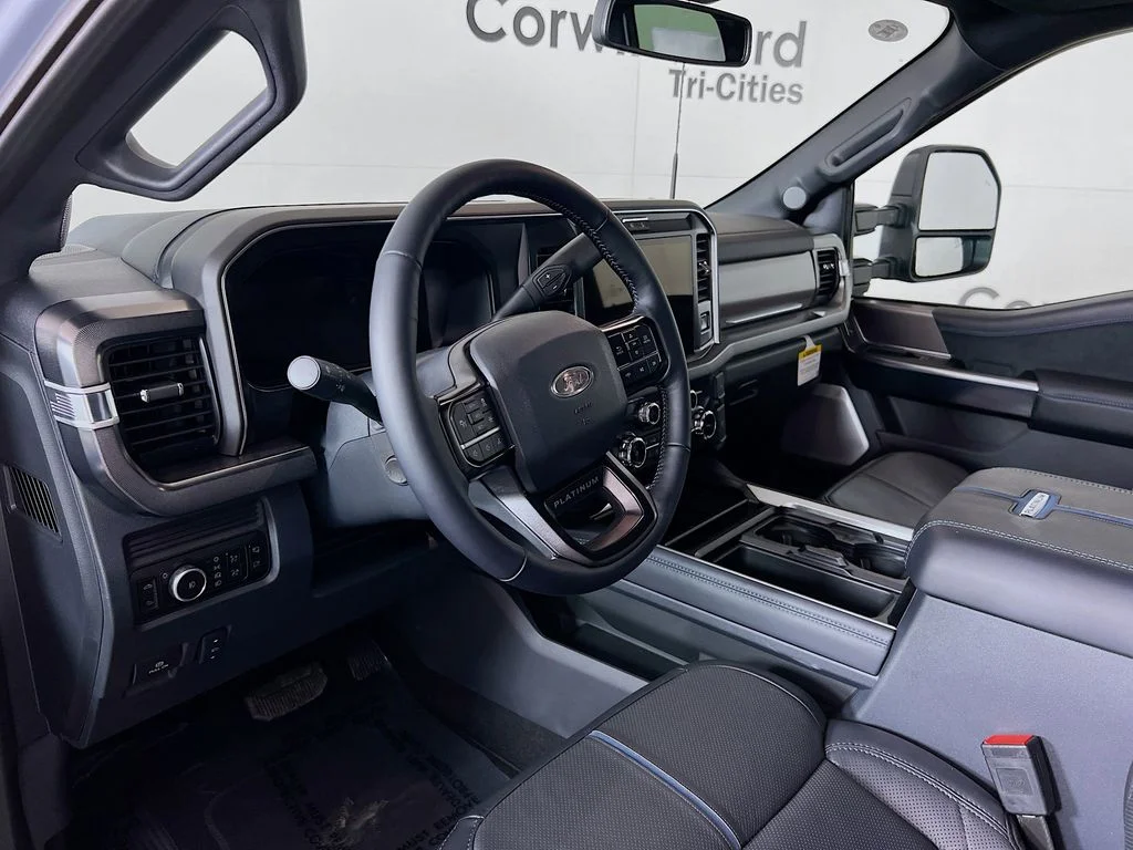 New 2026 Glacier Gray Metallic Tri-Coat Ford Platinum image 3