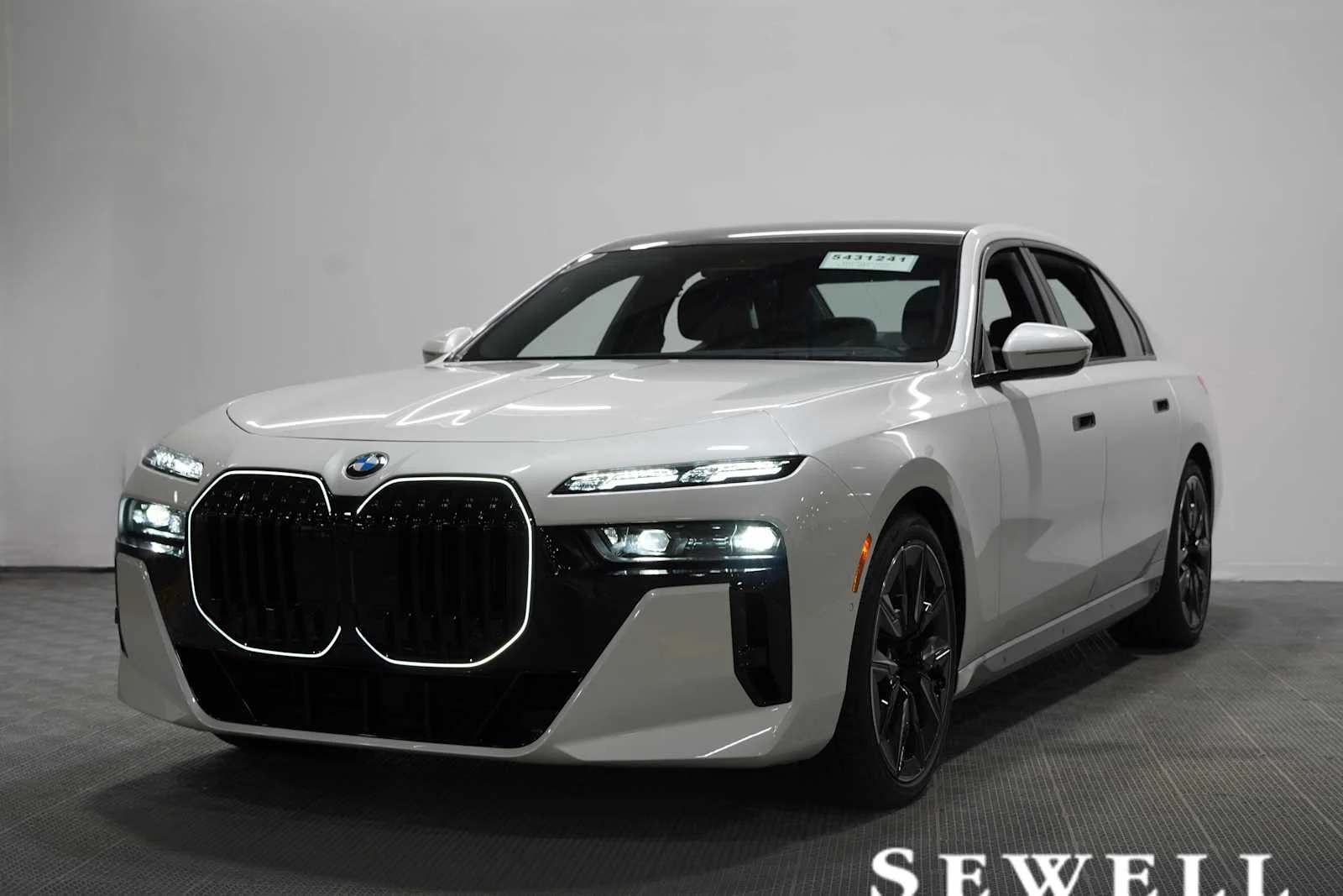 2026 BMW 760i 760i xDrive