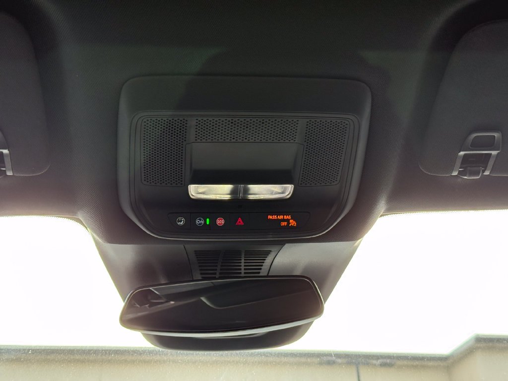 Used 2024 White Chevrolet LT image 27