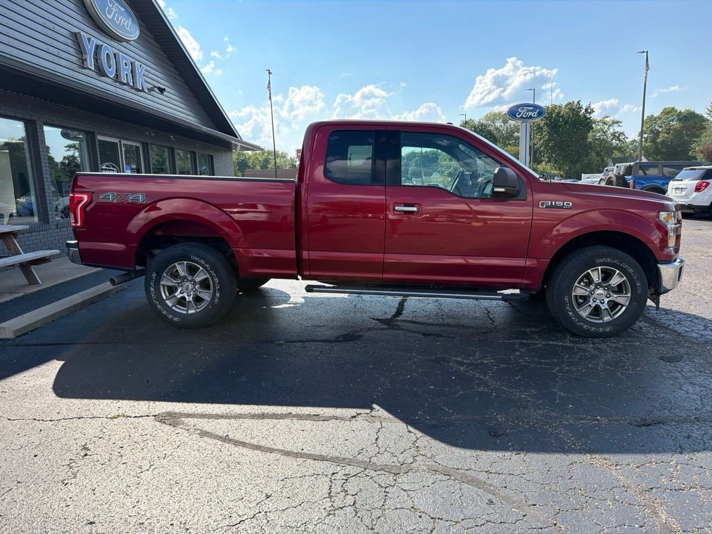 Used 2017 Red Ford XLT image 7