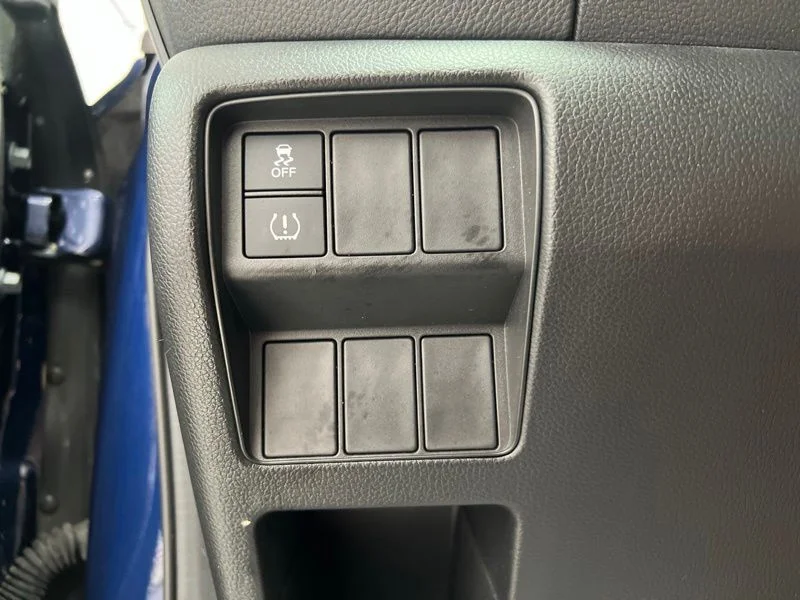 Used 2018  Honda LX image 20