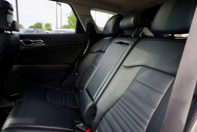 Used 2023 Red Kia SX-Prestige image 36