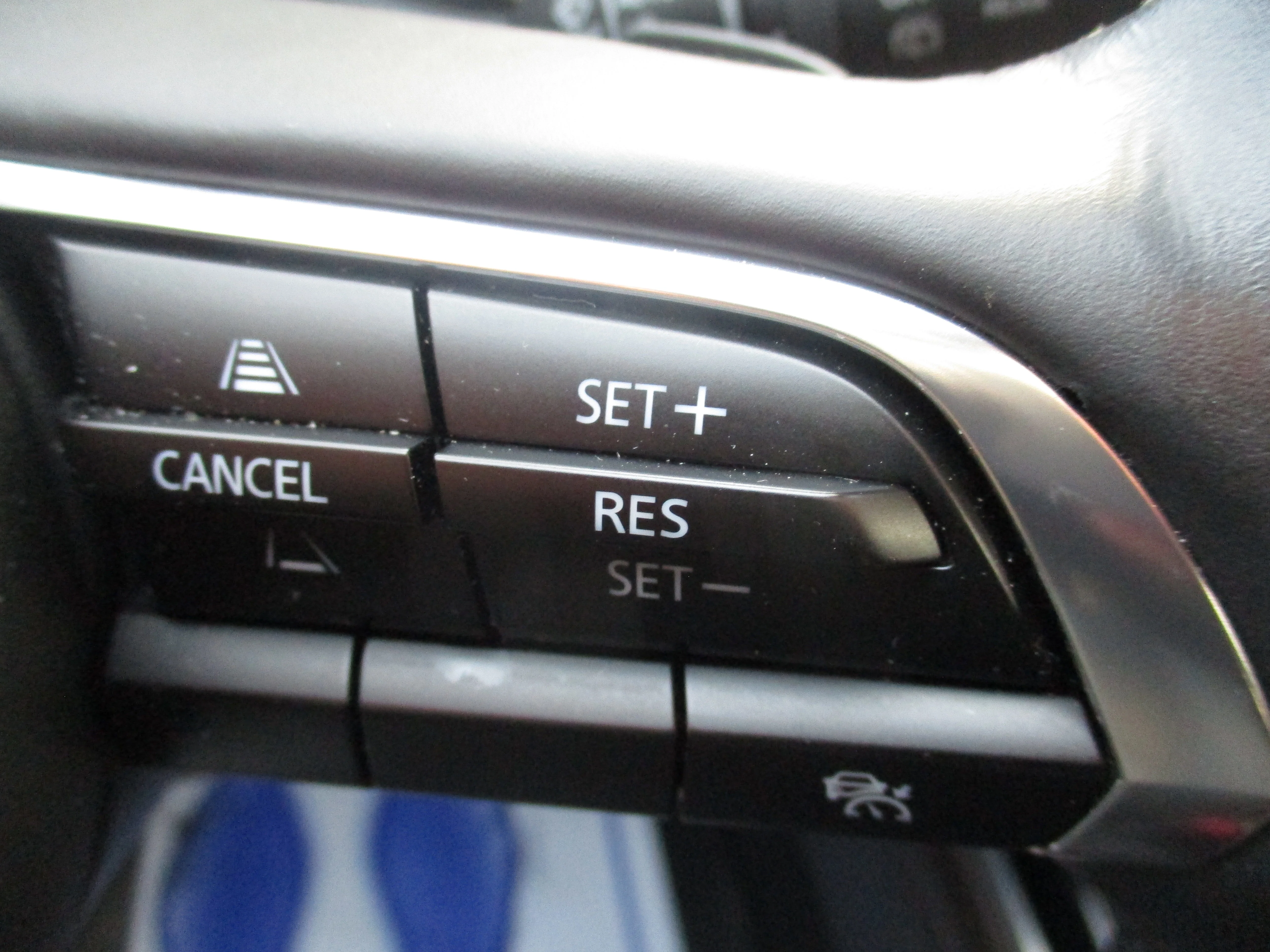 Used 2024 Snowflake White Pearl Mica Mazda 2.5 Turbo Premium Package image 33
