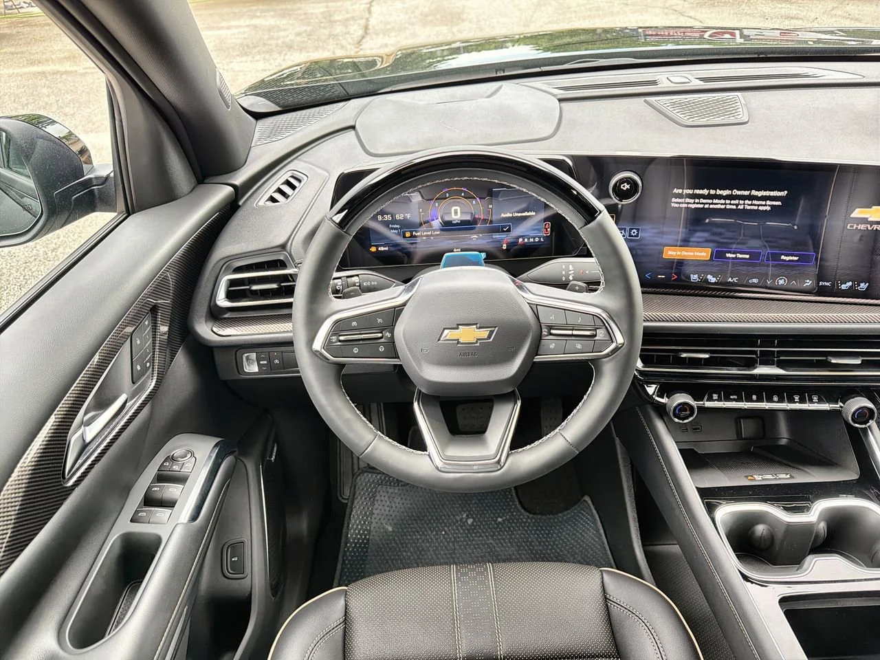 New 2026 Mosaic Black Metallic Chevrolet High Country image 10