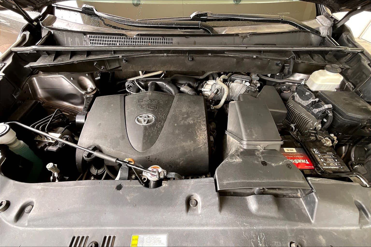Used 2019 Predawn Gray Mica Toyota SE image 28