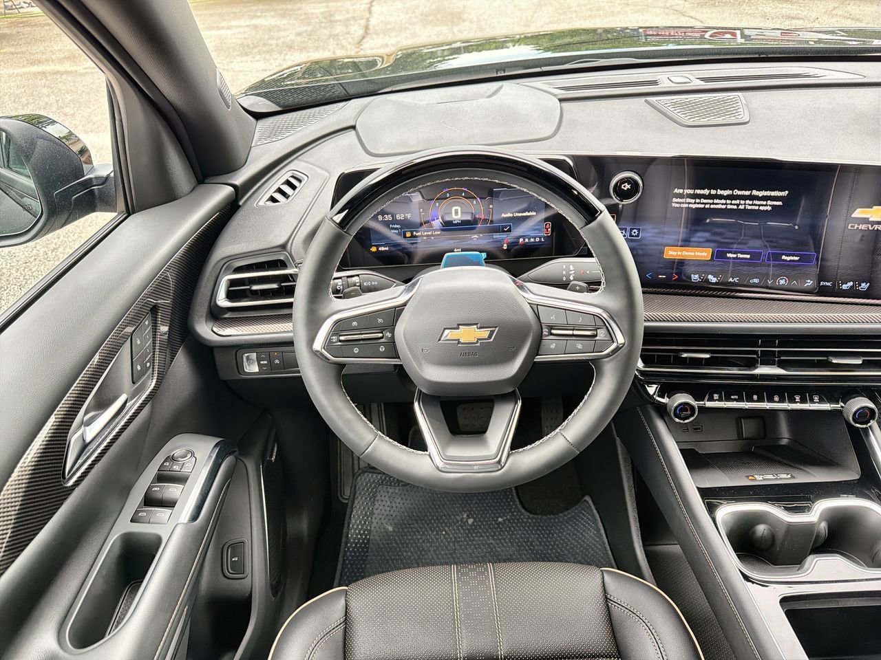 New 2026 Mosaic Black Metallic Chevrolet High Country image 10